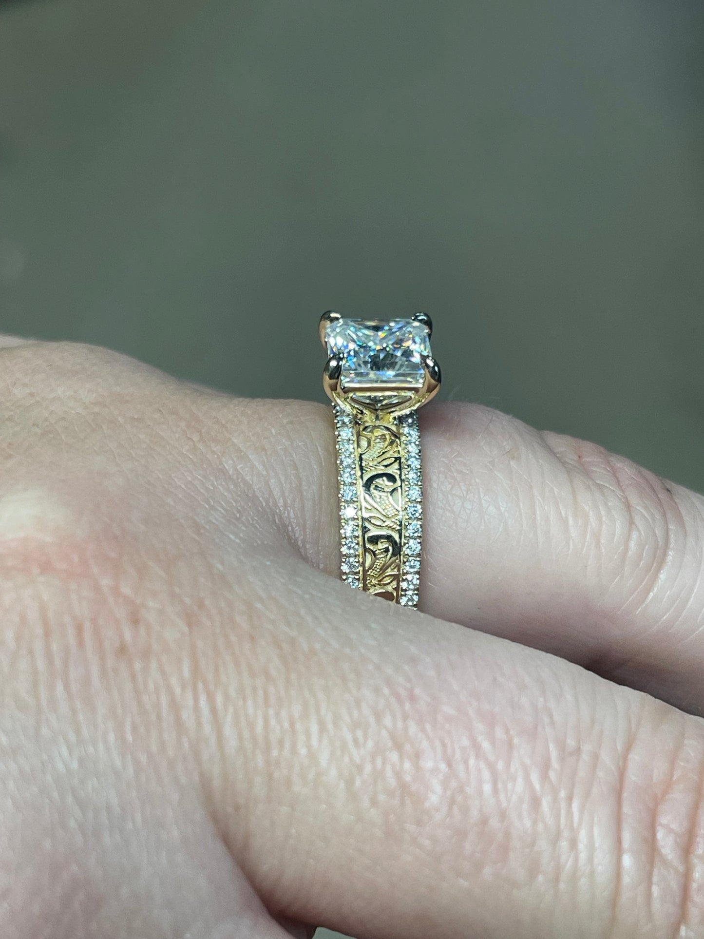 McKenna 10US 10K Yellow Gold Engagement Ring