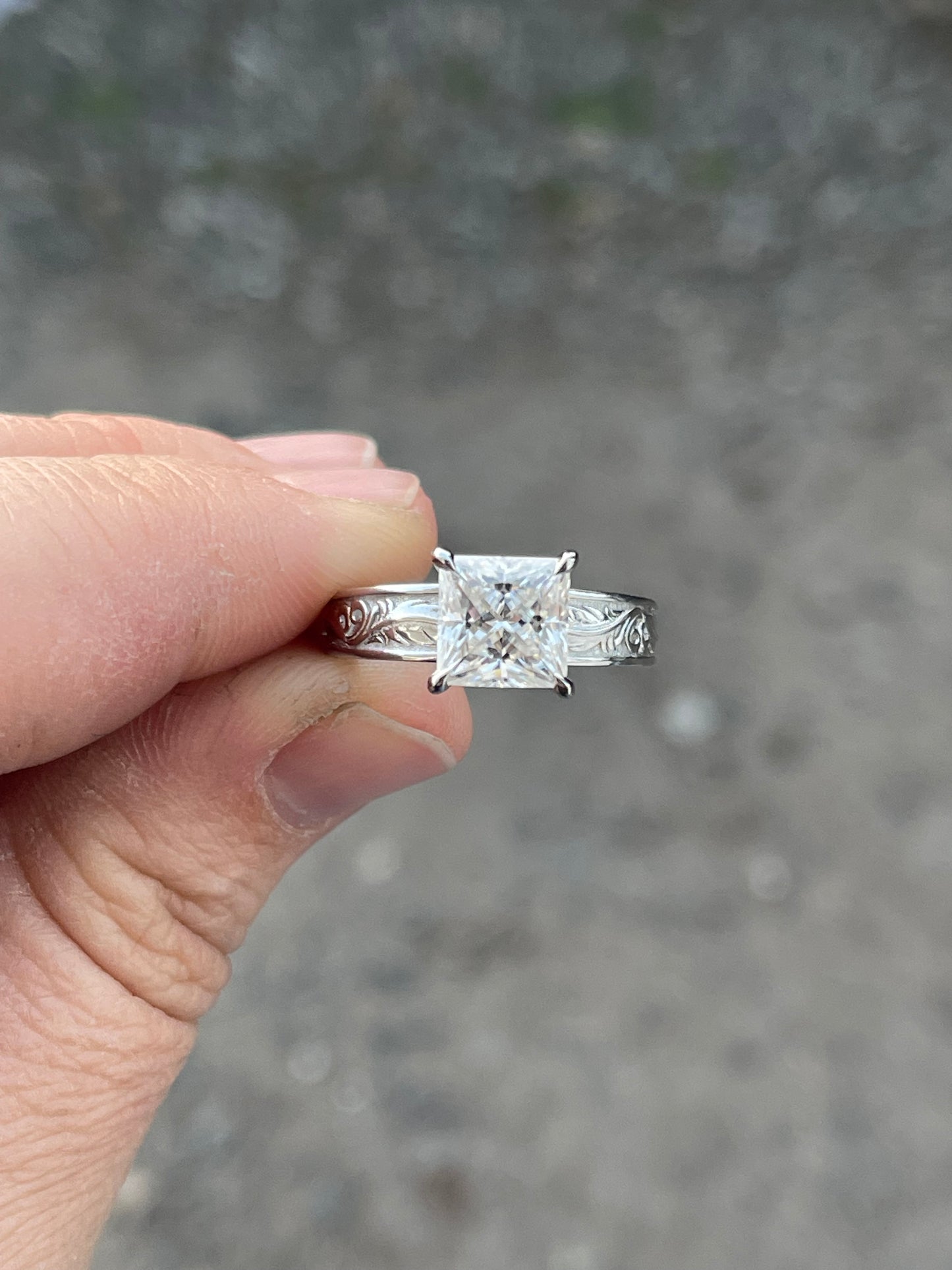 Kaylee 5US 10K White Gold Engagement Ring