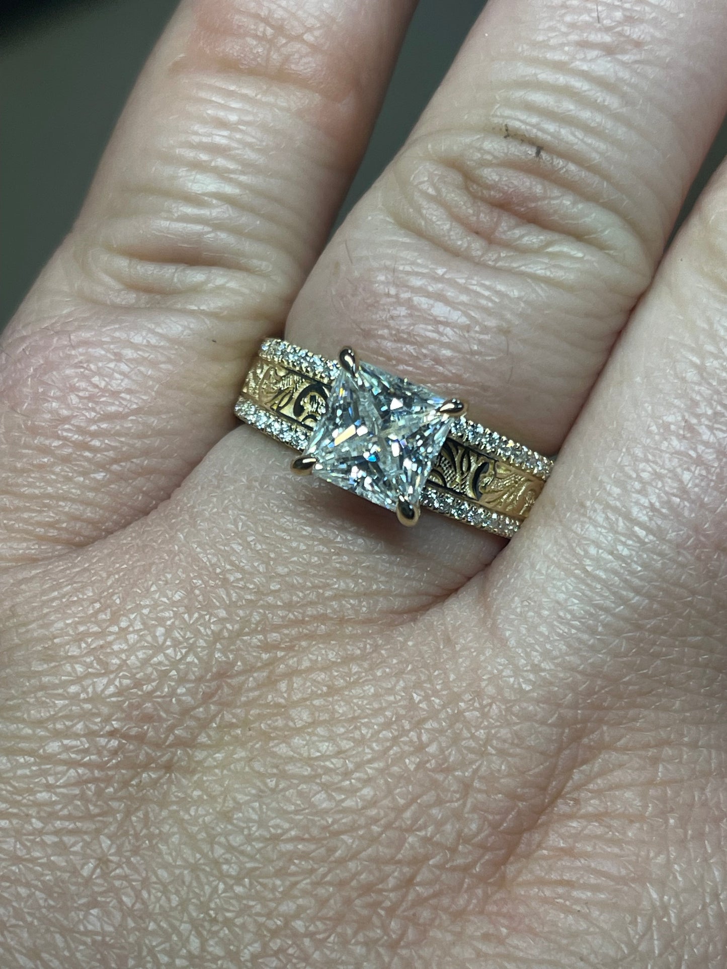 McKenna 10US 10K Yellow Gold Engagement Ring