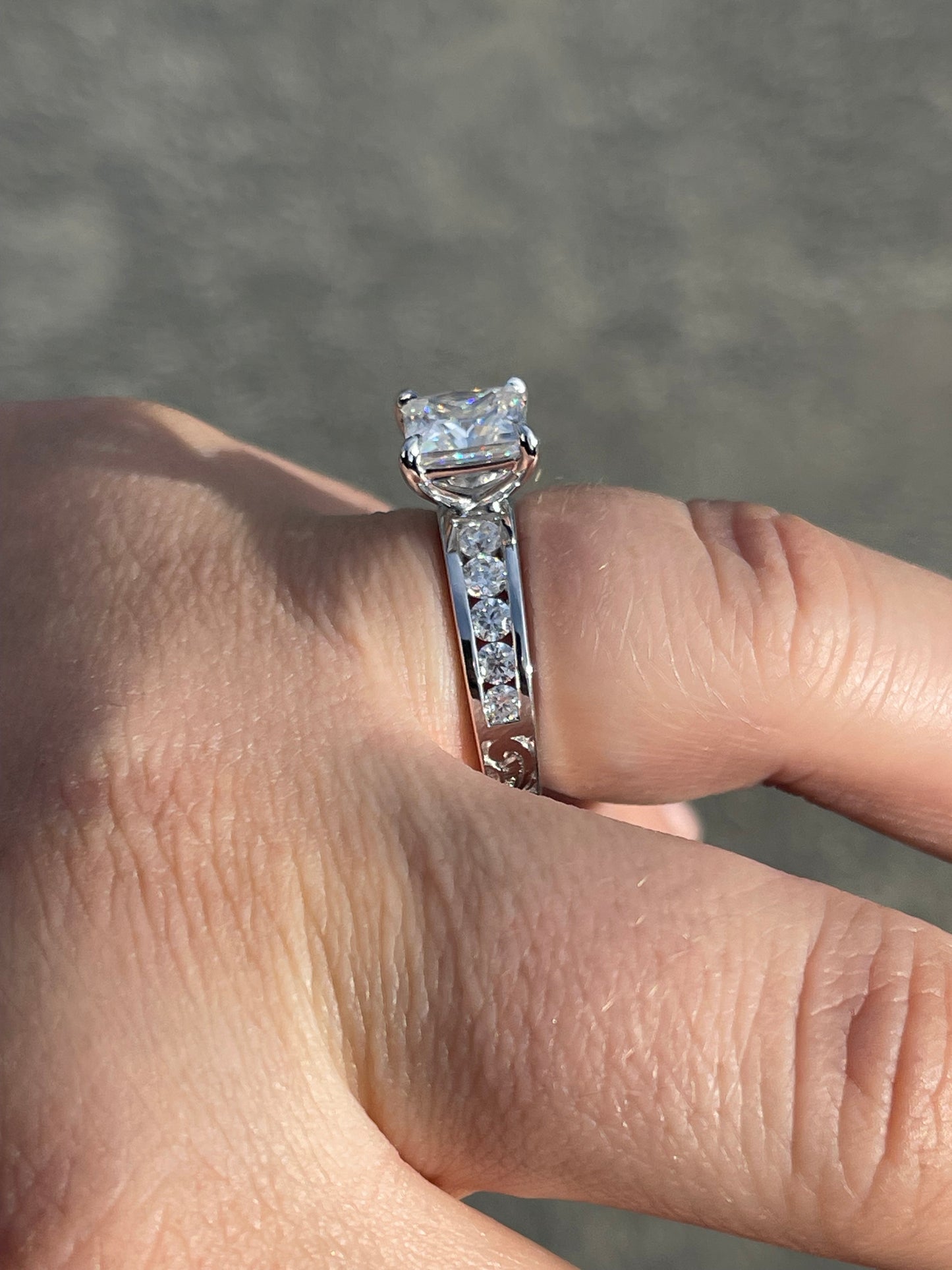 *Easton 5US Sterling Silver Engagement Ring