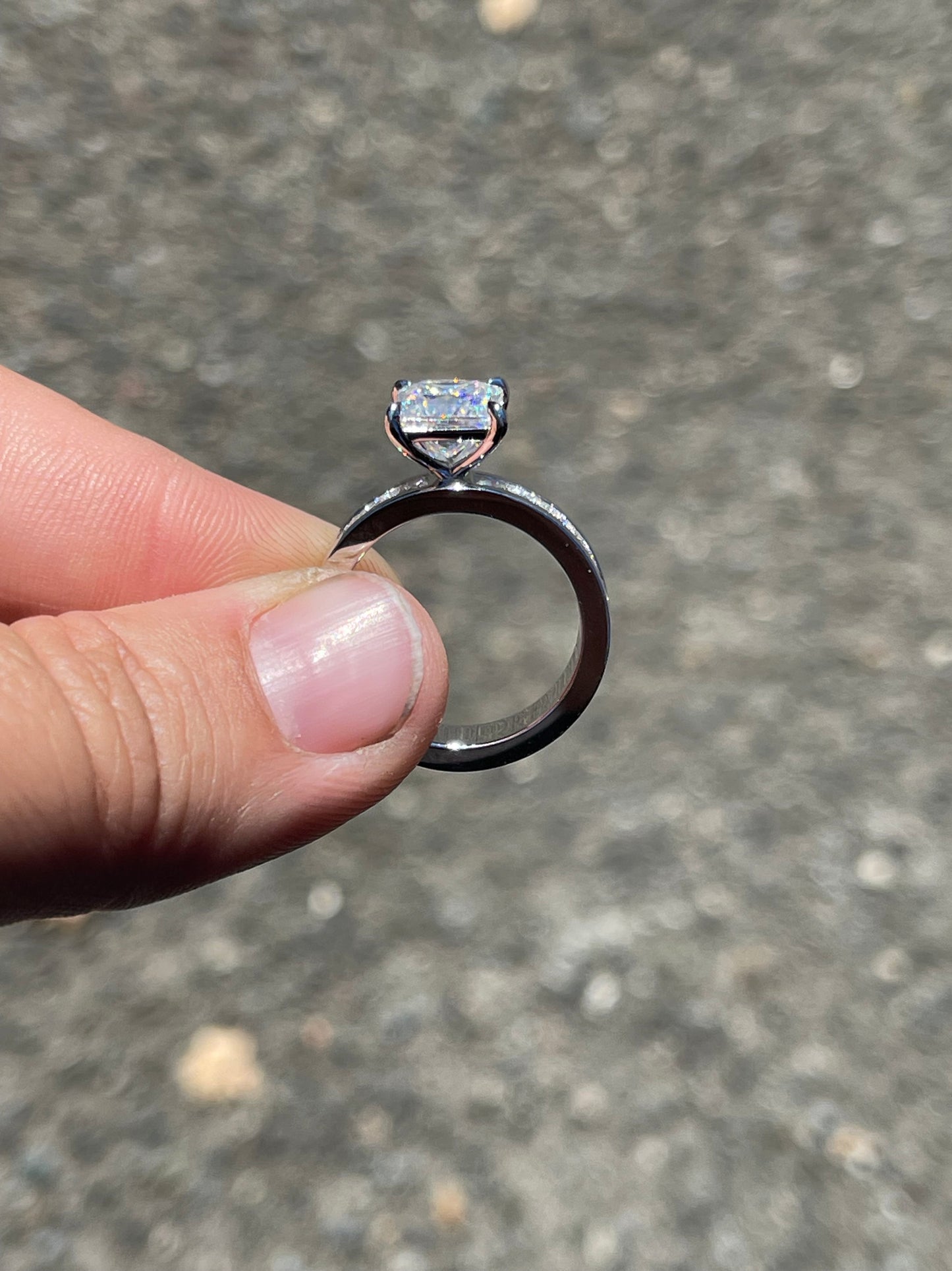 Rusty 6.5US 10K White Gold Engagement Ring