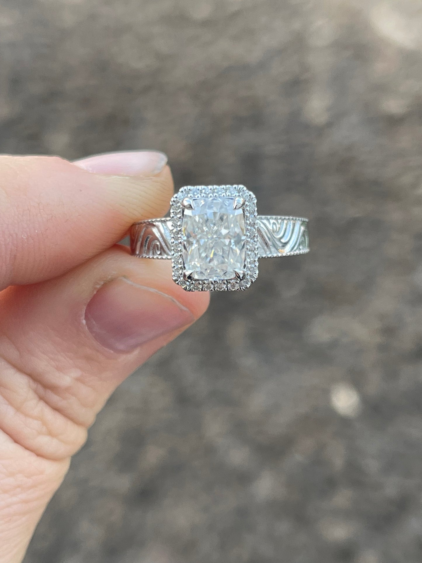 Sophia 6.5US 10K White Gold Engagement Ring