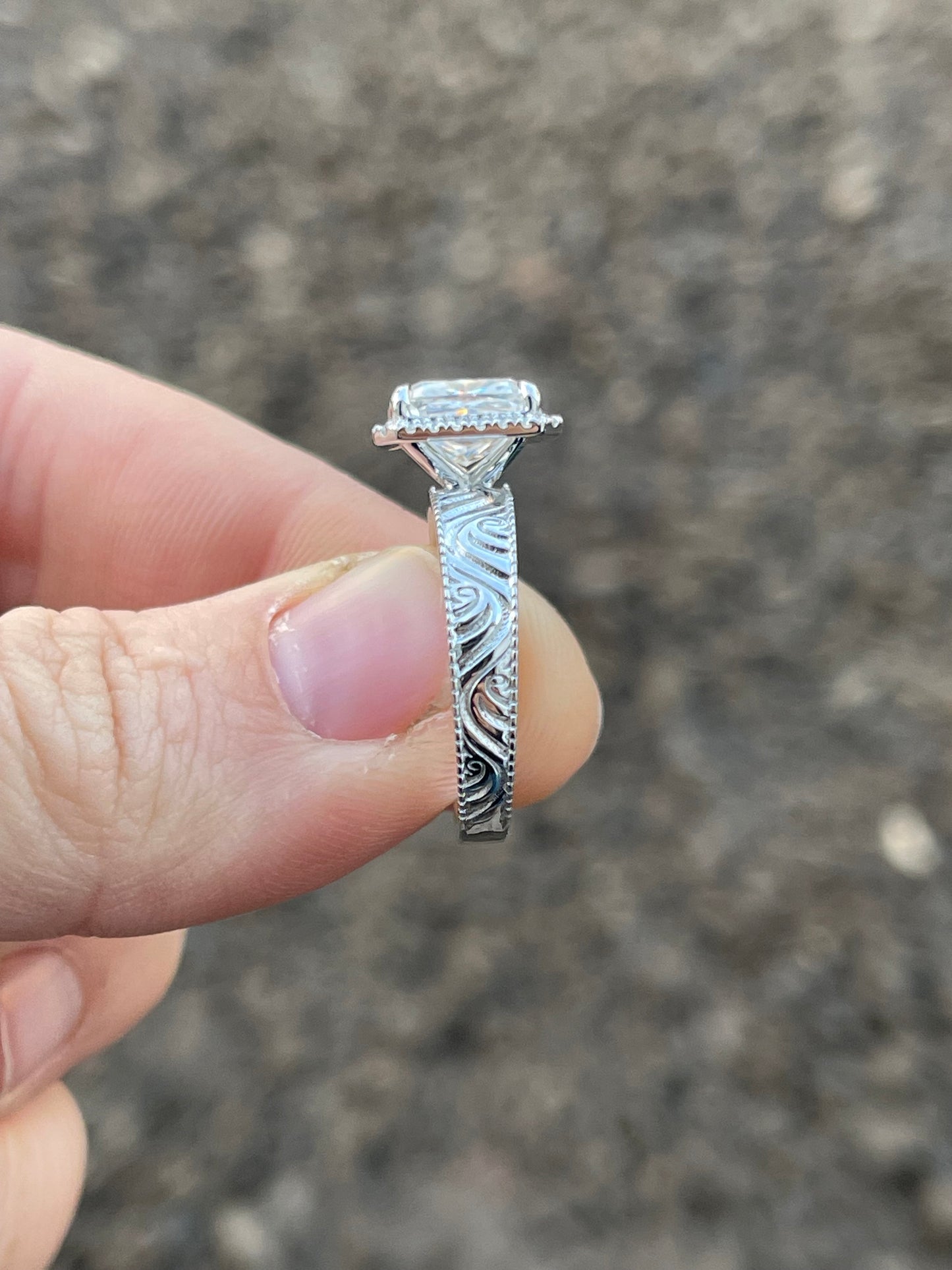 Sophia 6.5US 10K White Gold Engagement Ring