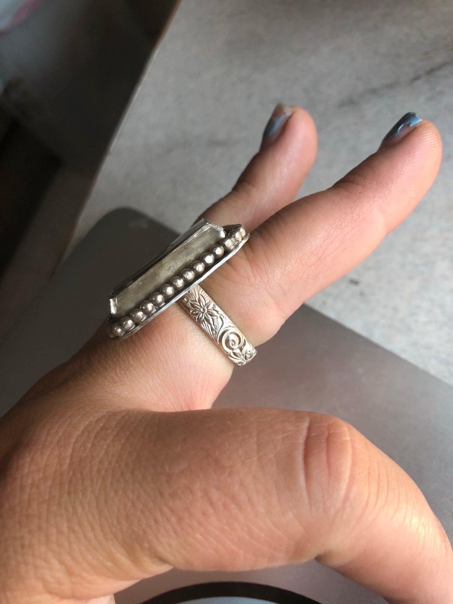 8US Charlie Wild Horse Turquoise w/ Pattern Band Sterling Silver Ring