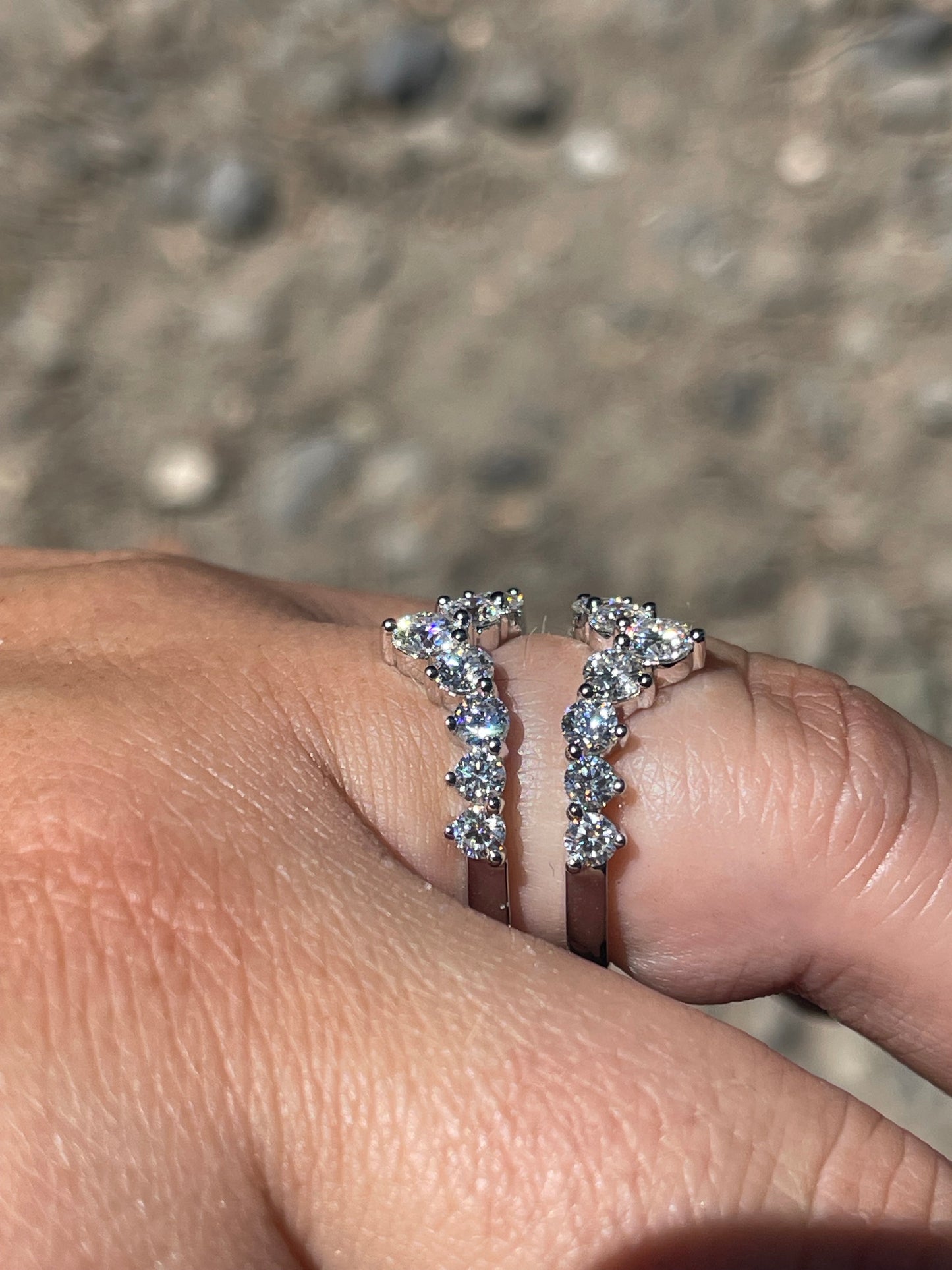 Clover Moissanite Wedding Band
