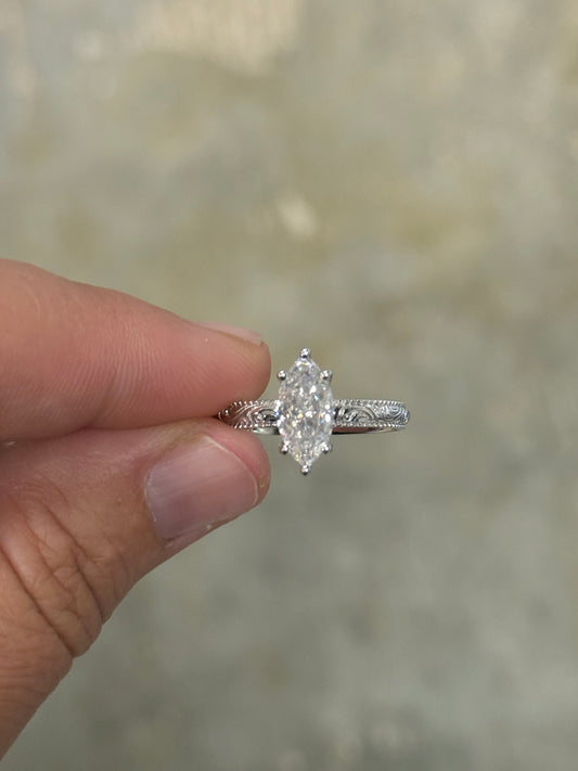 Dorothy 9.5US Sterling Silver Engagement Ring Engagement Rings Tines Ranch Co
