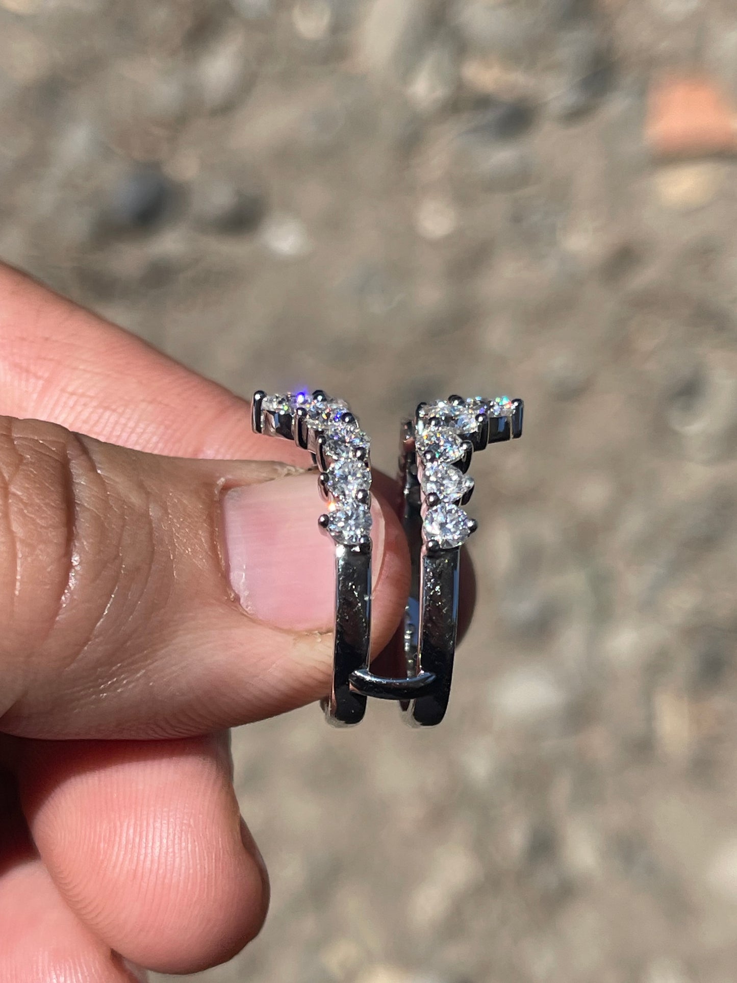 Clover Moissanite Wedding Band