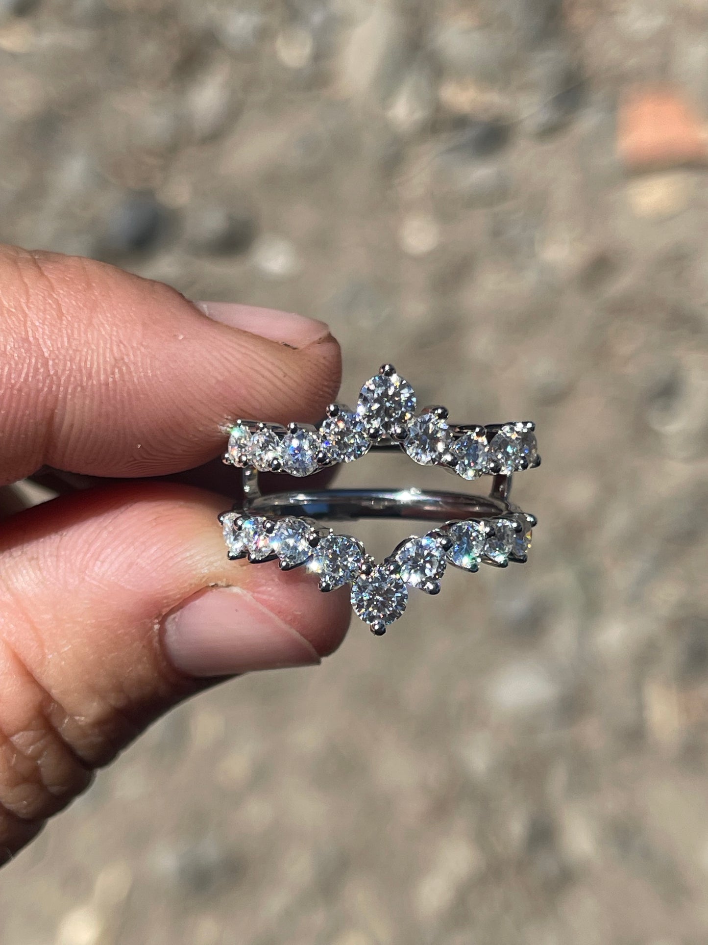 Clover Moissanite Wedding Band