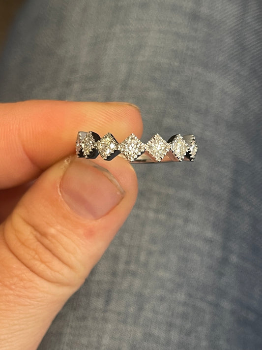 Diamondback Moissanite Wedding Band