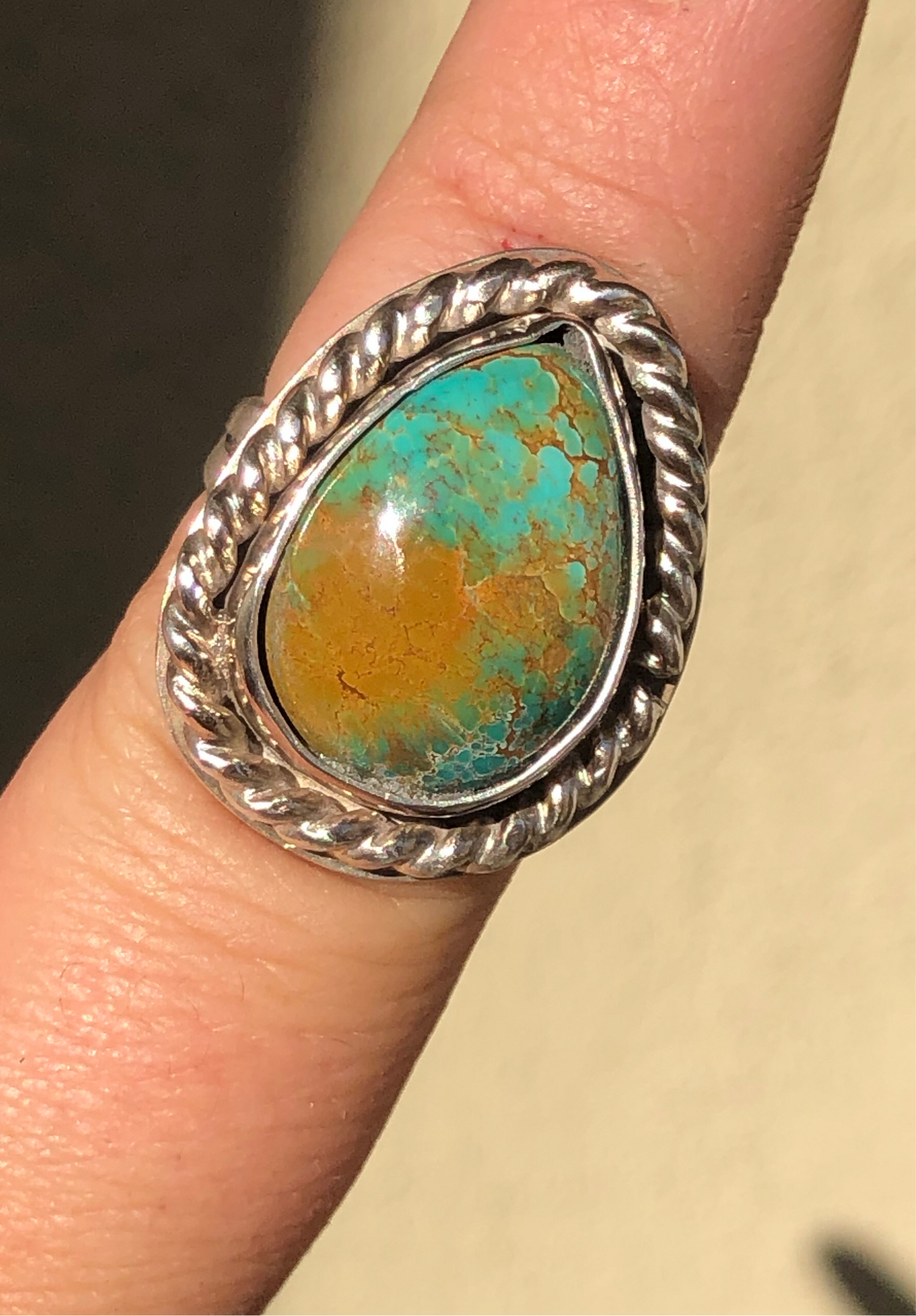 8US Cincher Thunderbird Turquoise w/ Split Shank Sterling Silver Ring.