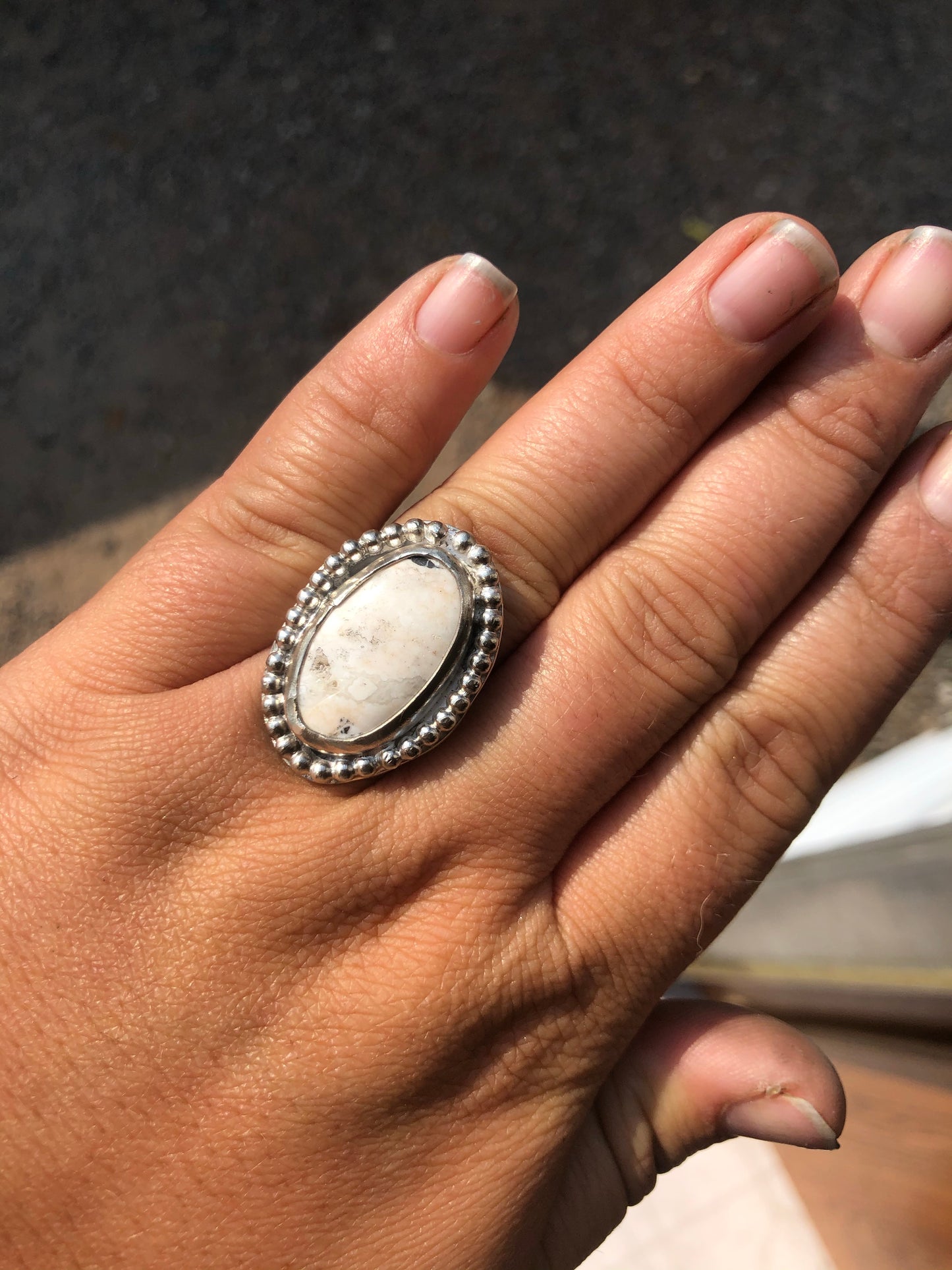 8US Missy Moo White Buffalo Turquoise  w/ Pattern Band Sterling Silver Ring